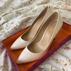 Price Drop ⚡️Michael Kors Pumps White Heels 7.5 M